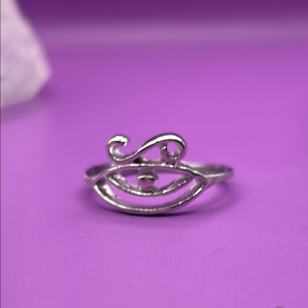 Exclusively Fancy Silver Eye of Horus Ring Size 7